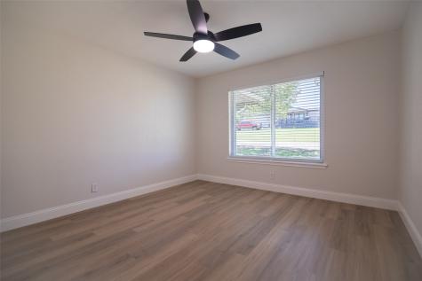 601 N Rosenstein Street Bells TX 75414