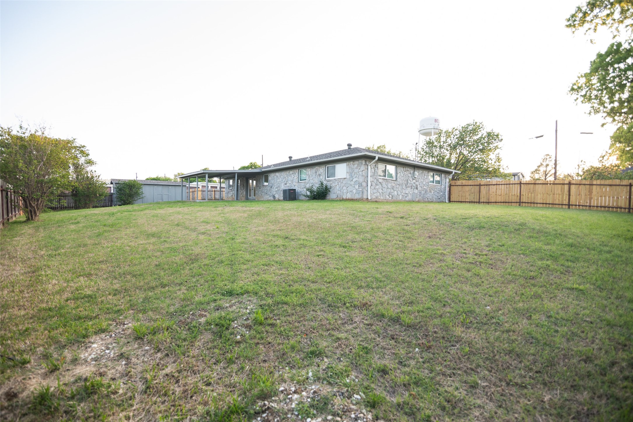 601 N Rosenstein Street Bells TX 75414