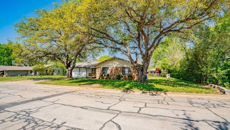 1110 Penrod Street Granbury TX 76048