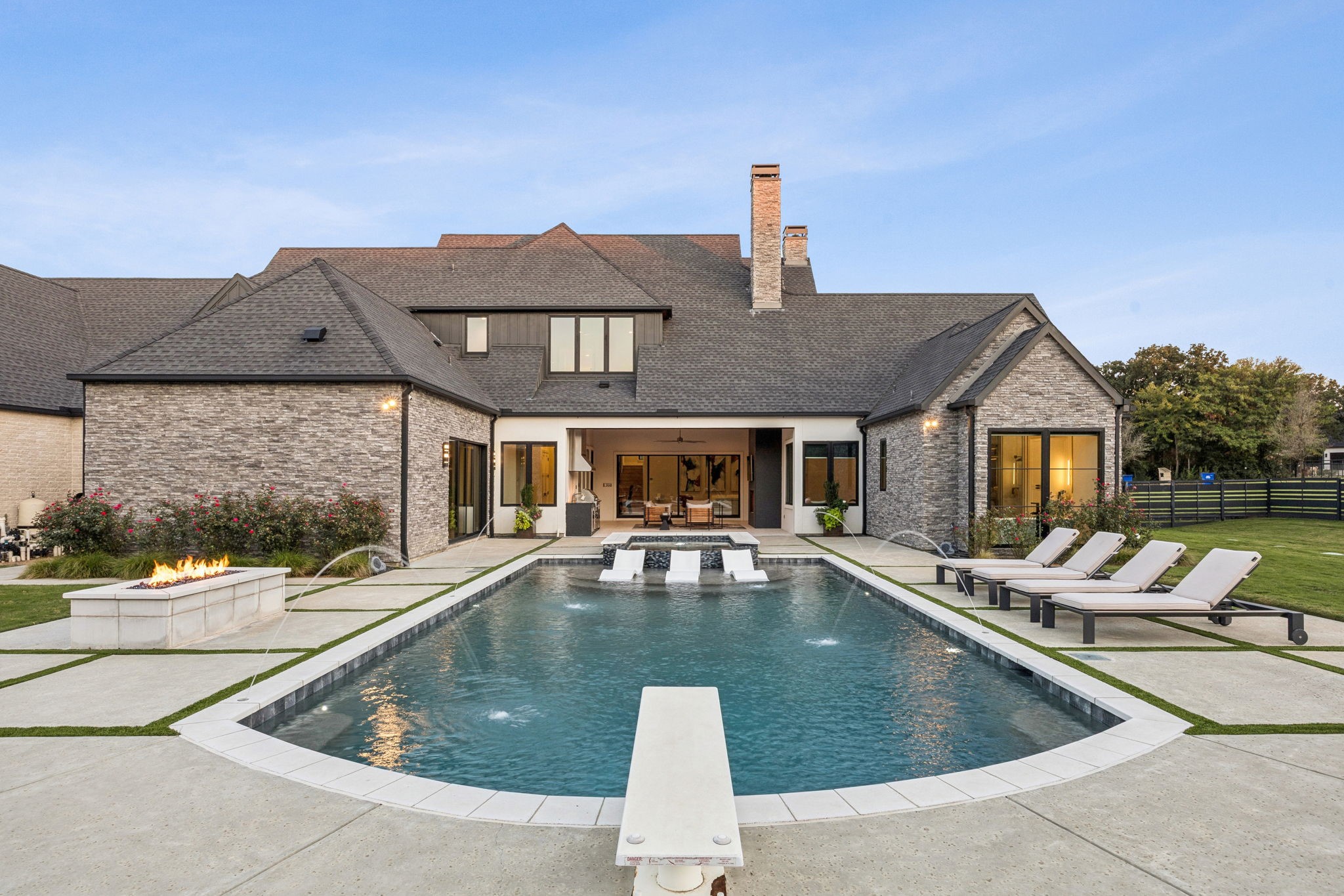 1835 Creekview Court Argyle TX 76226