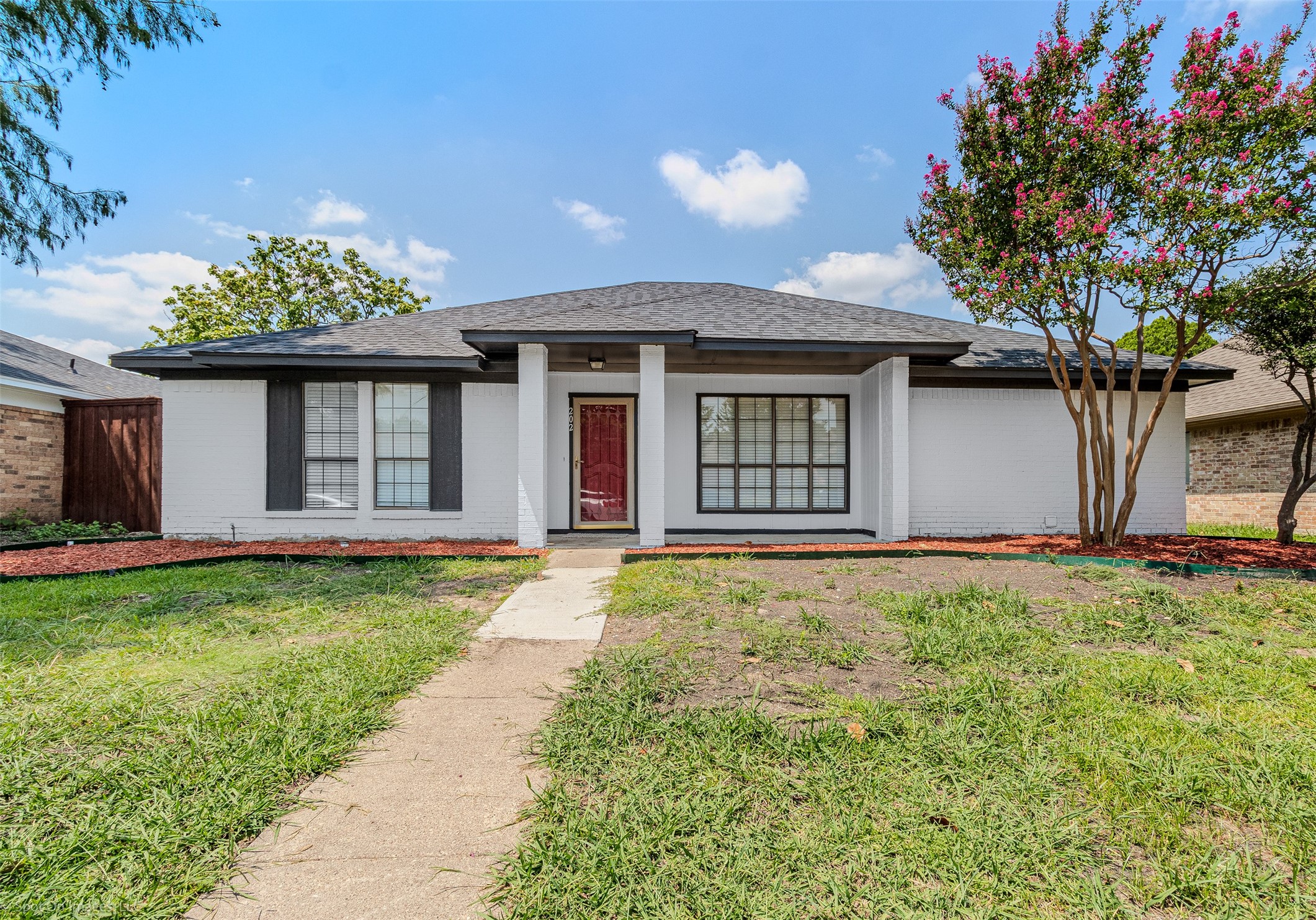 202 E Schreiber Street Garland TX 75040