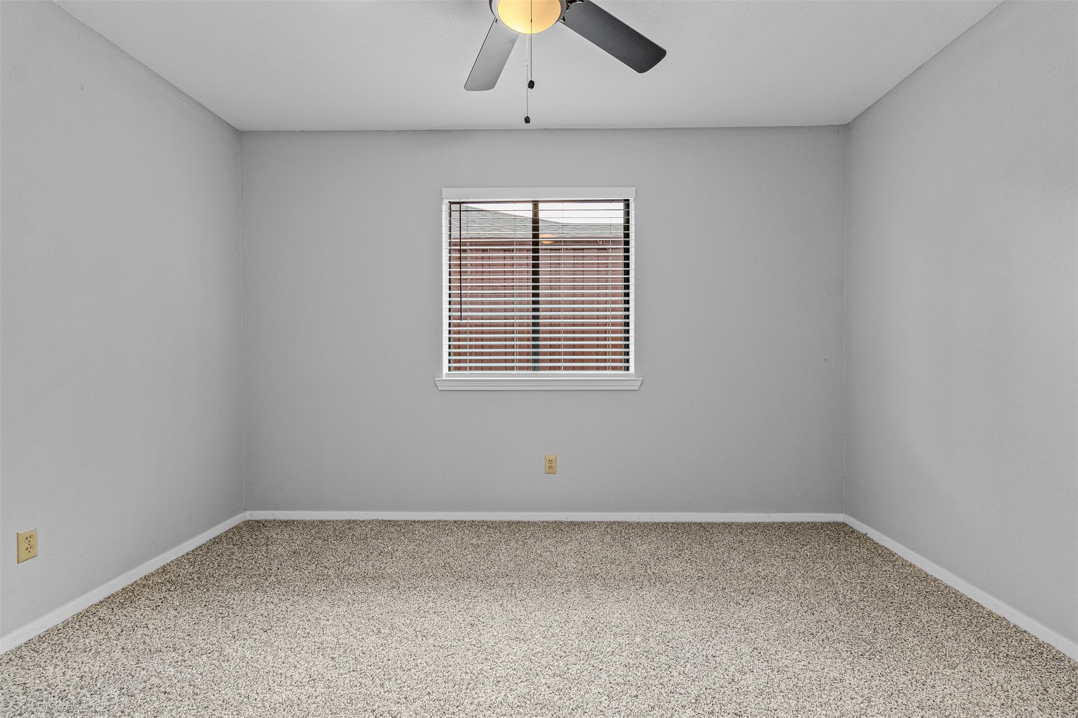 202 E Schreiber Street Garland TX 75040