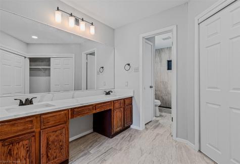 202 E Schreiber Street Garland TX 75040