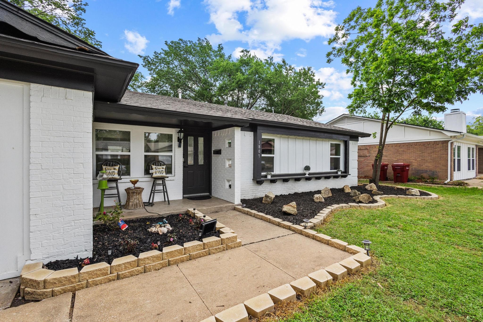 1807 W Belden Street Sherman TX 75092