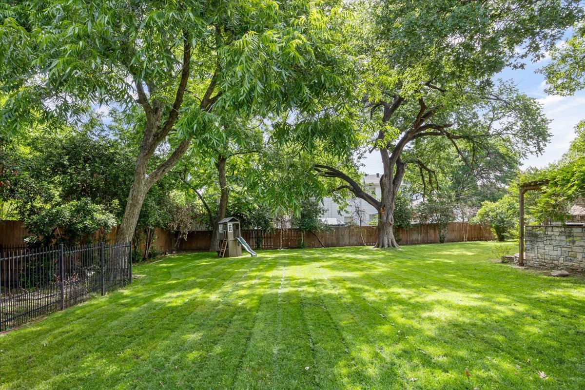 4720 Collinwood Avenue Fort Worth TX 76107