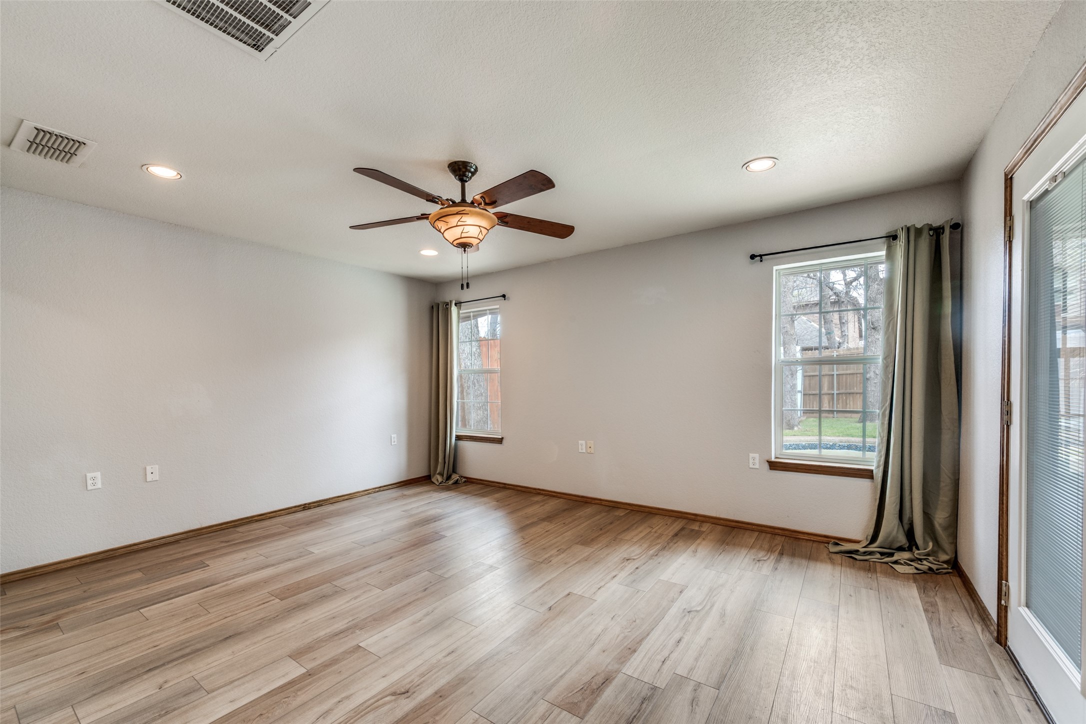 7404 Forrest Lane North Richland Hills TX 76182