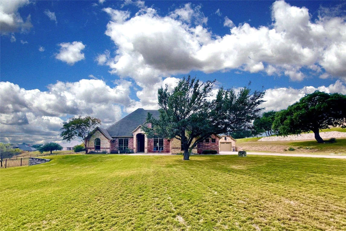 2105 Wills Way Drive Granbury TX 76049