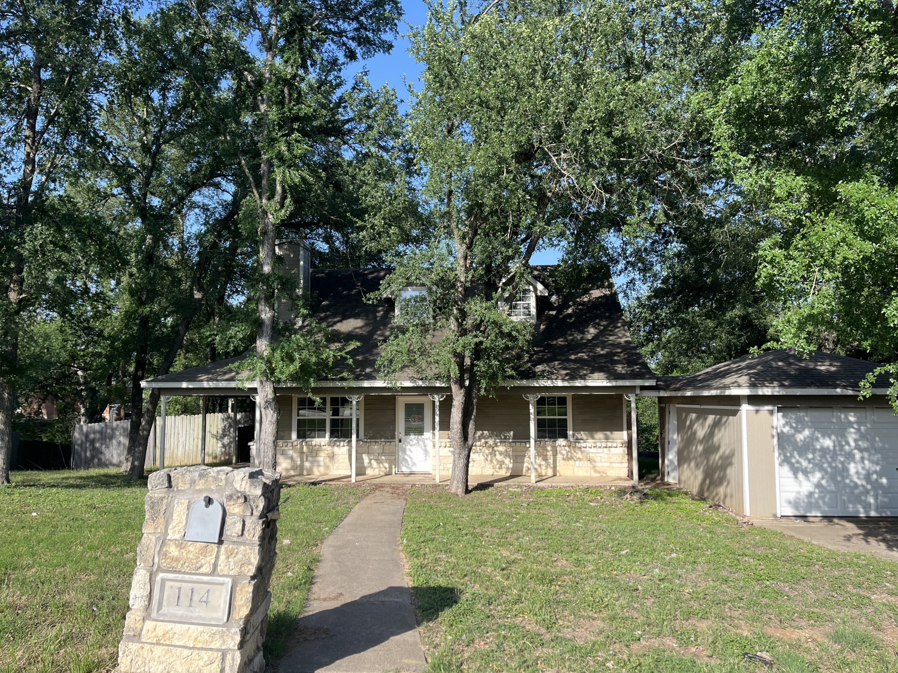114 N Andrews Drive Robinson TX 76706