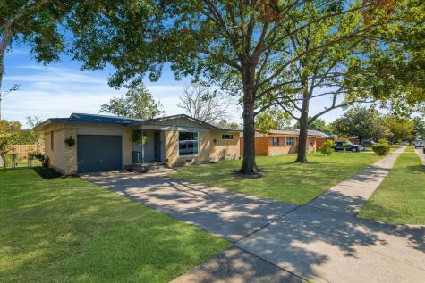 1228 Bluebird Lane Garland TX 75042