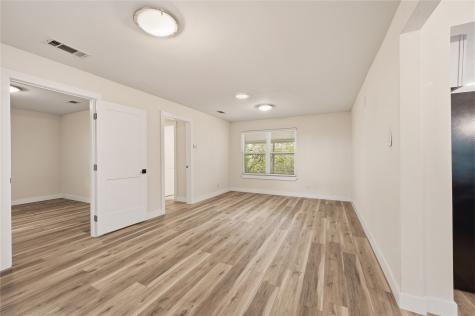 2127 Los Robles Street Grapevine TX 76051