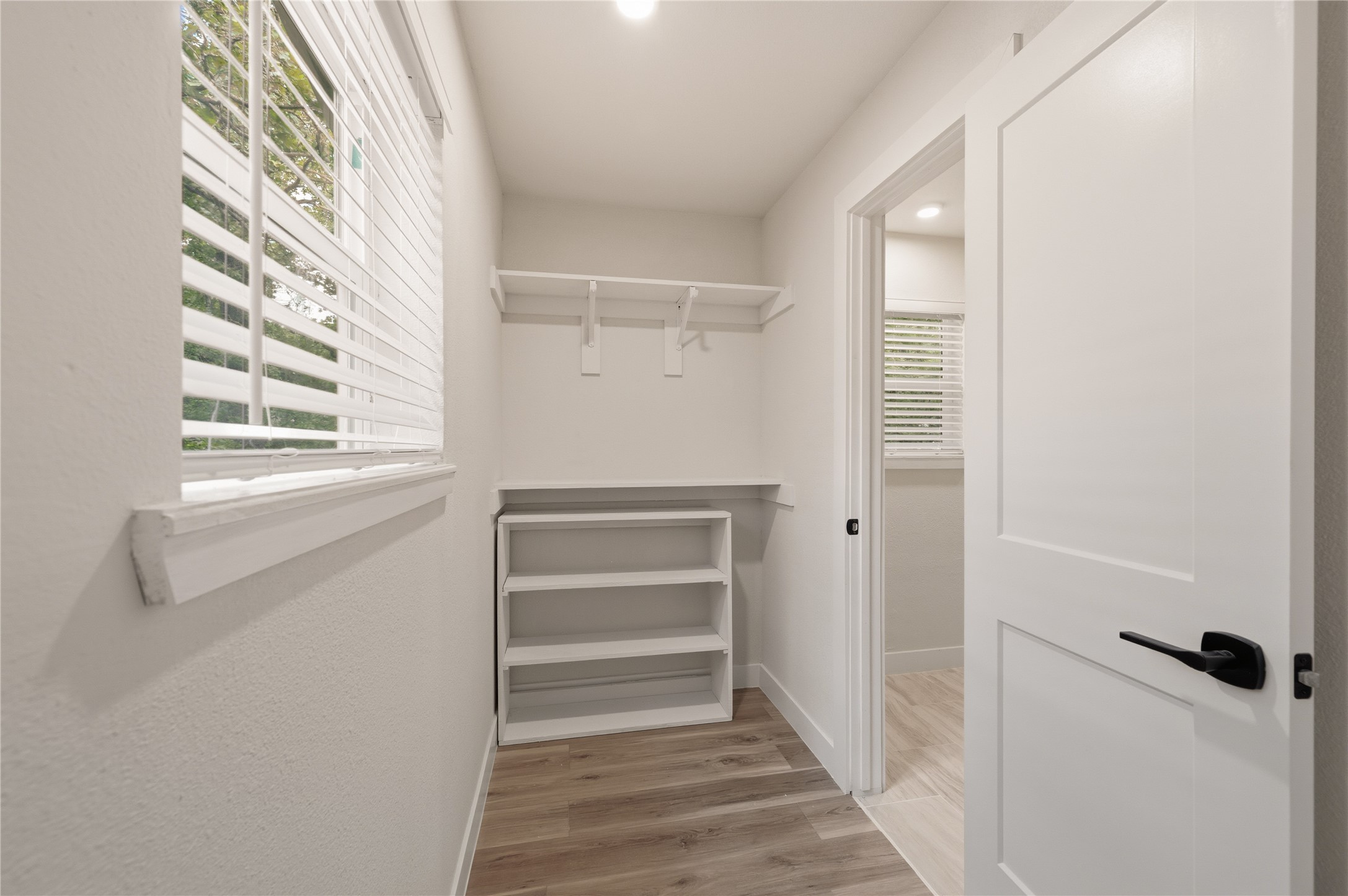 2127 Los Robles Street Grapevine TX 76051