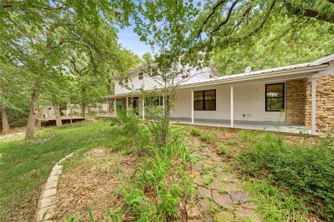 2127 Los Robles Street Grapevine TX 76051