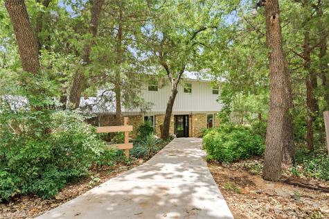 2127 Los Robles Street Grapevine TX 76051