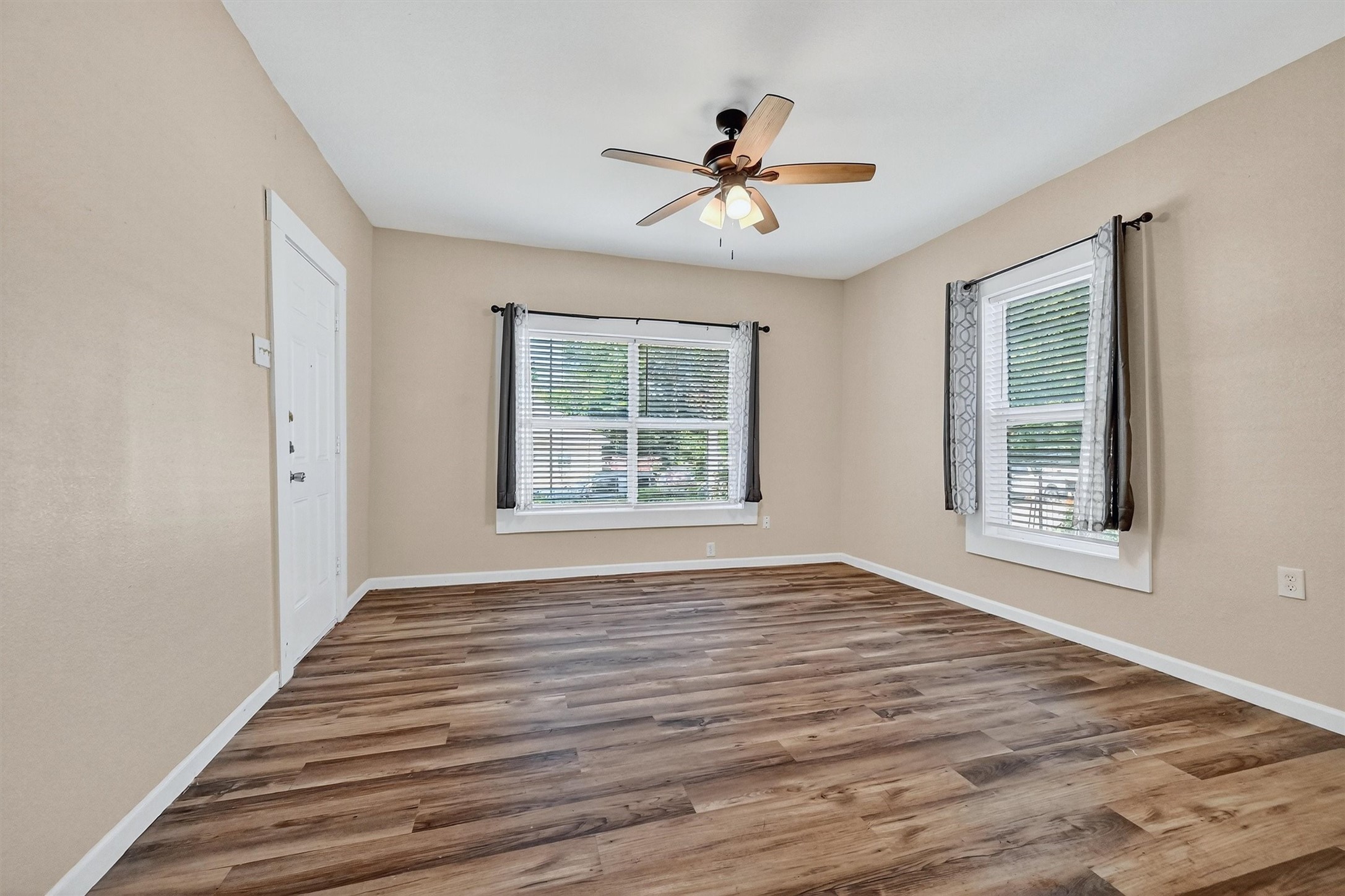419 S Willow Street Sherman TX 75090