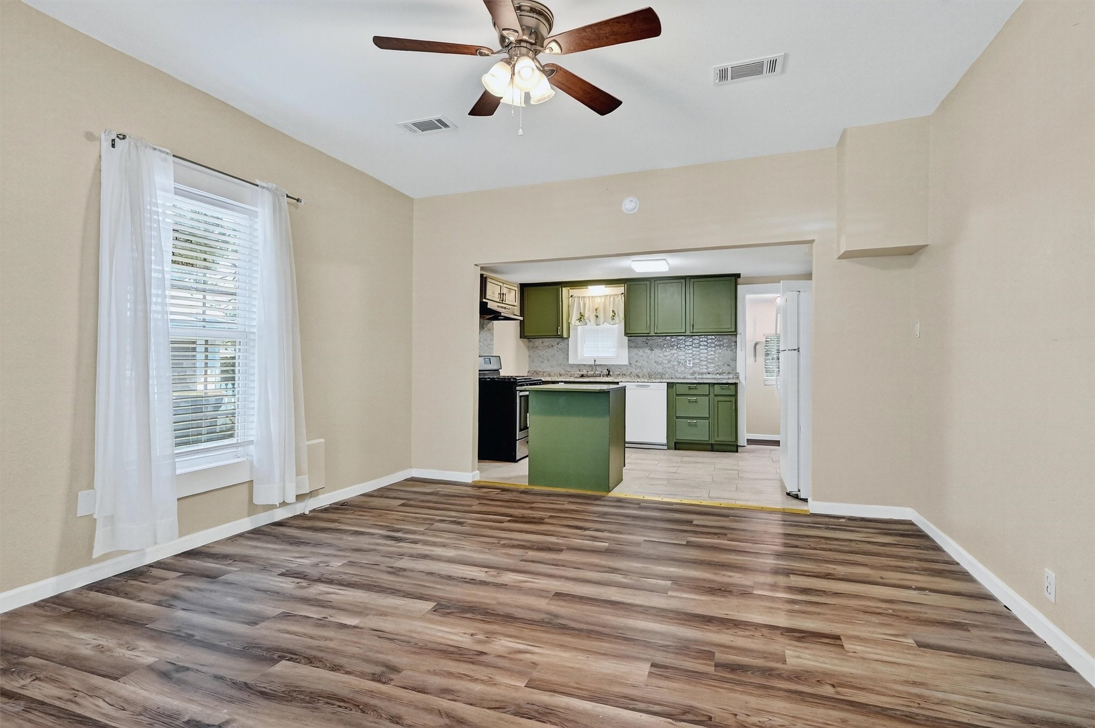 419 S Willow Street Sherman TX 75090