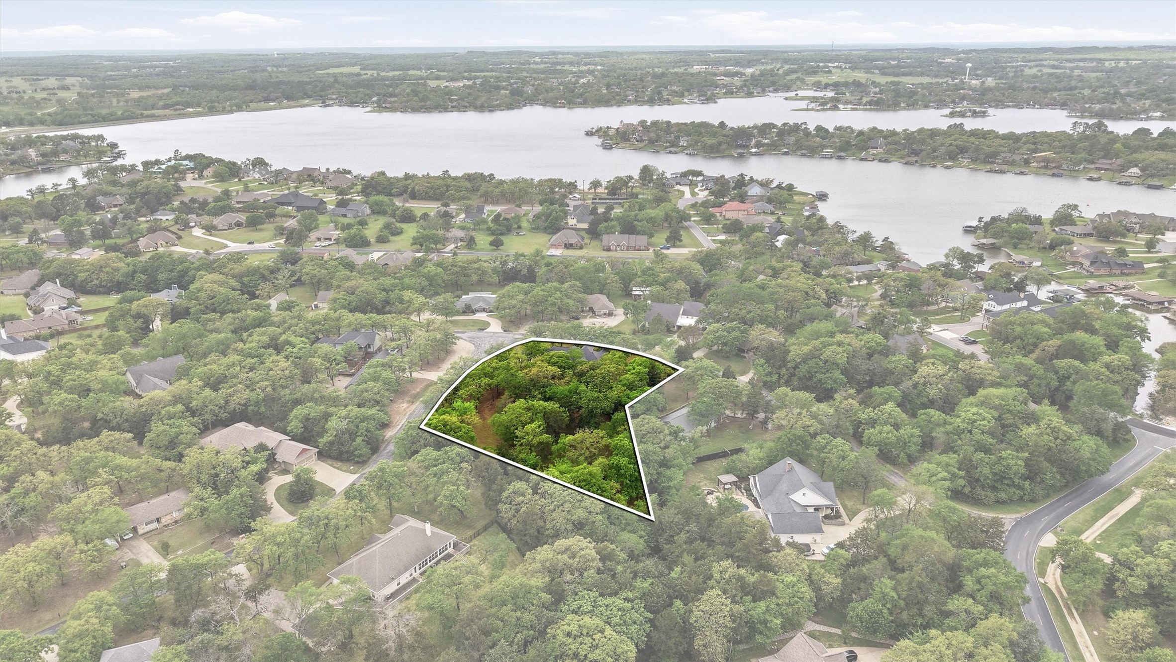 106 Shoshone Drive Lake Kiowa TX 76240