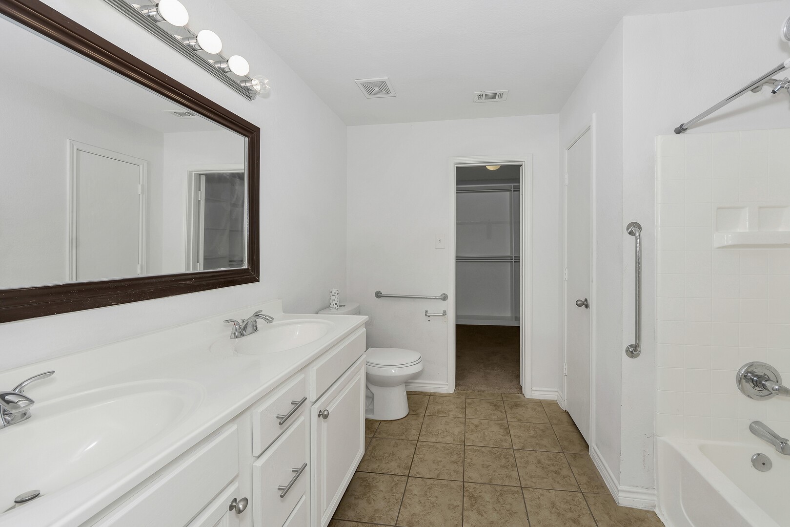 6021 Lucas Court Fort Worth TX 76119