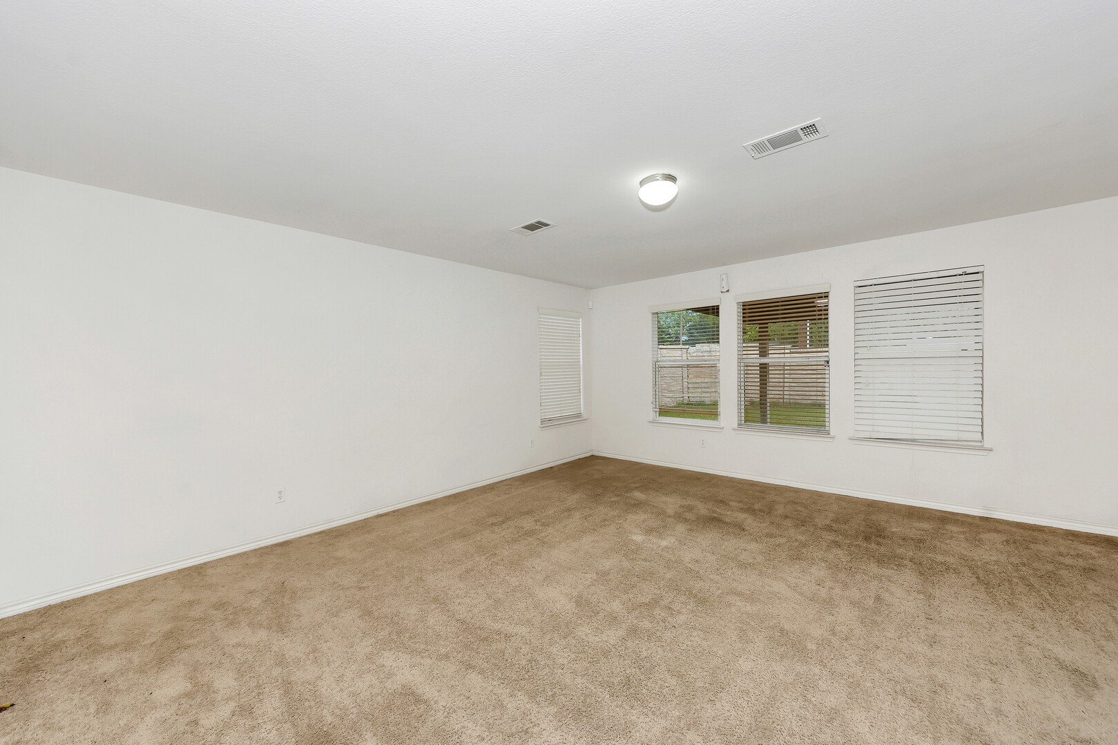6021 Lucas Court Fort Worth TX 76119