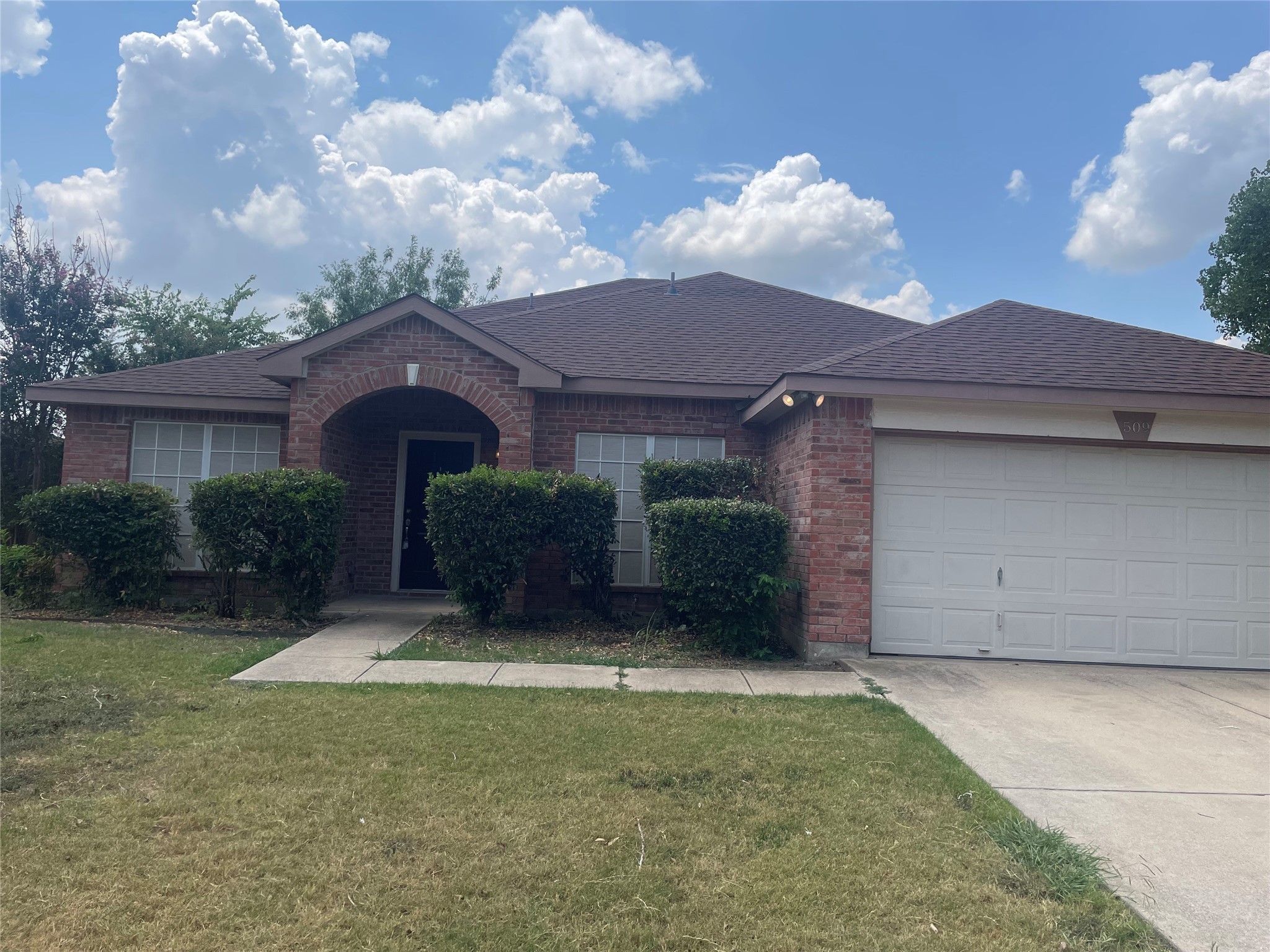 509 Bailey Street Saginaw TX 76179