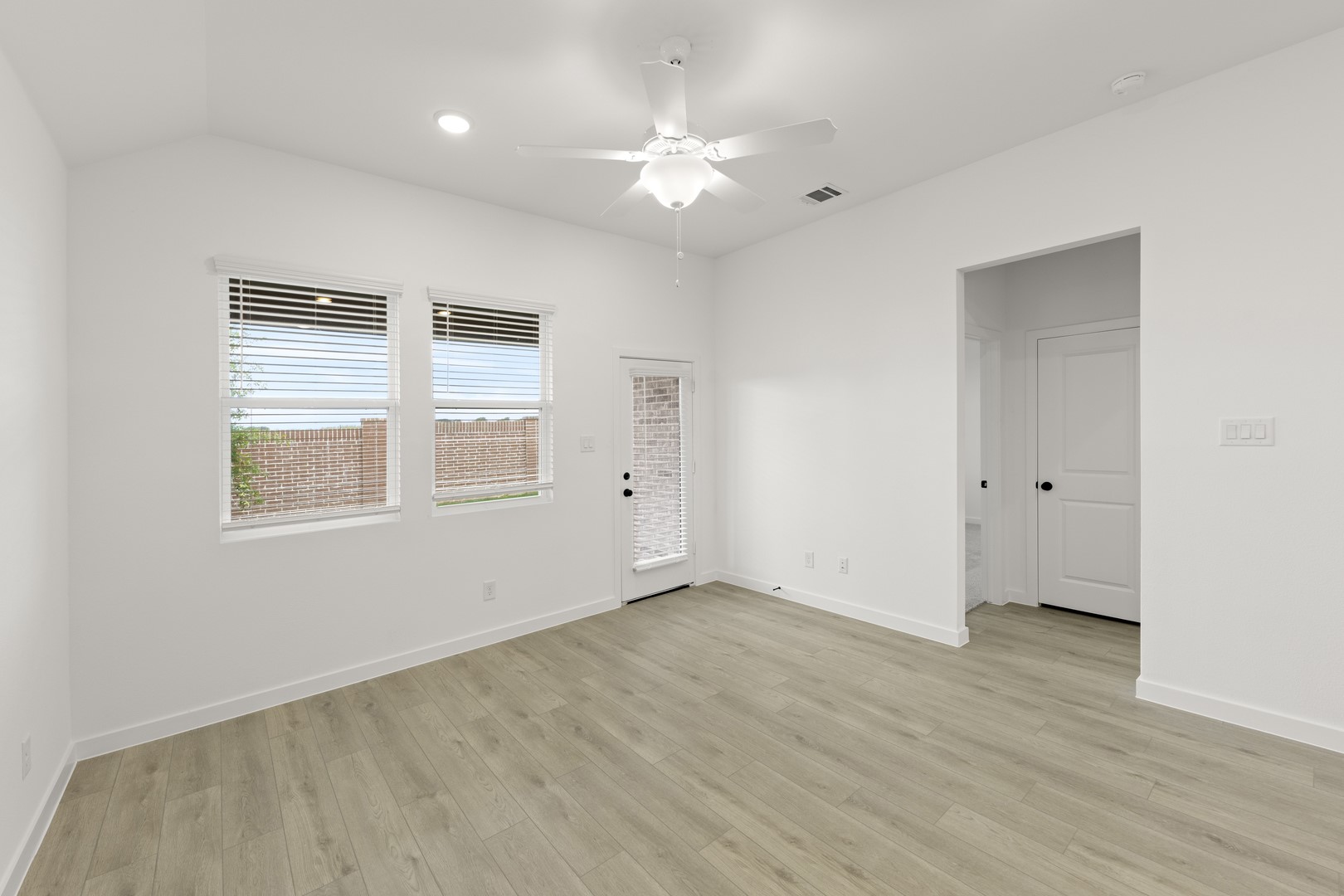 5925 Laurel Lake Lane Pilot Point TX 76258