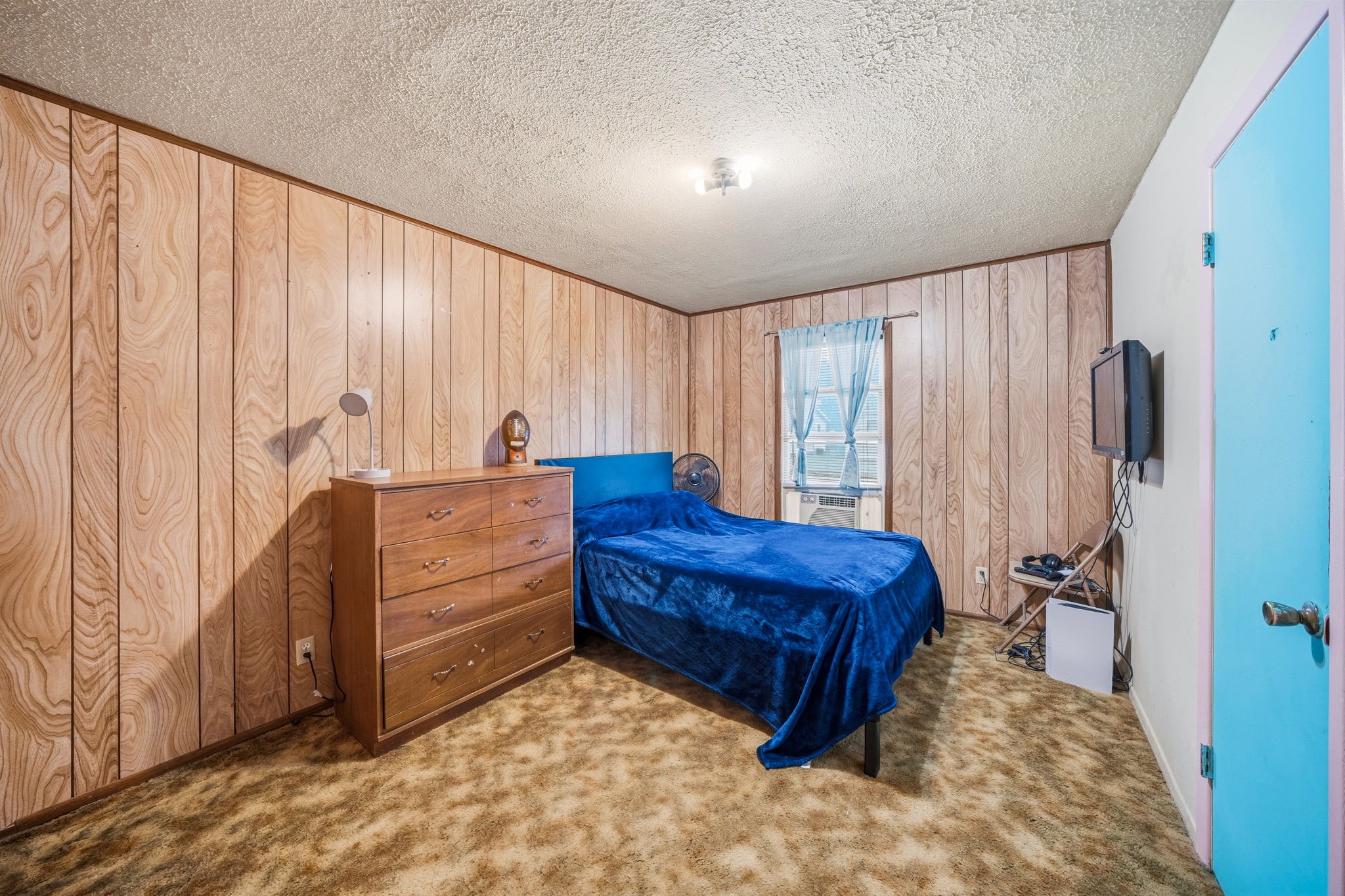 909 S Carlton Street Ennis TX 75119