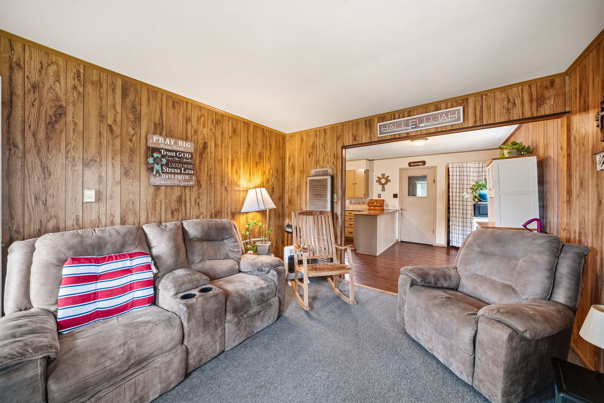 909 S Carlton Street Ennis TX 75119