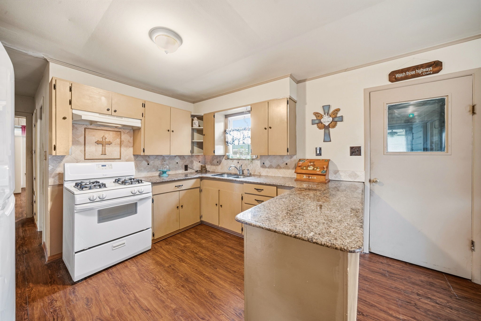 909 S Carlton Street Ennis TX 75119