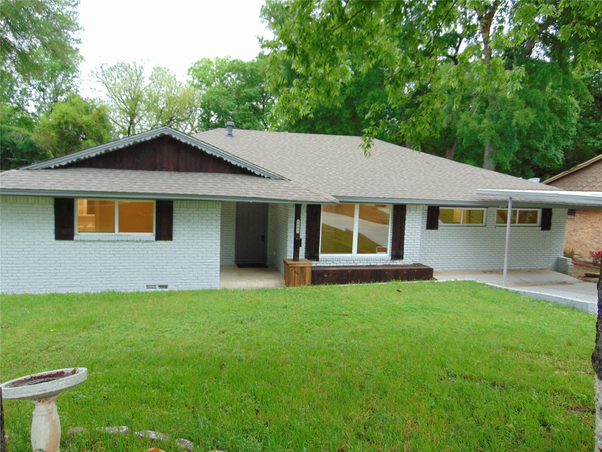 5609 Glen Forest Lane Dallas TX 75241