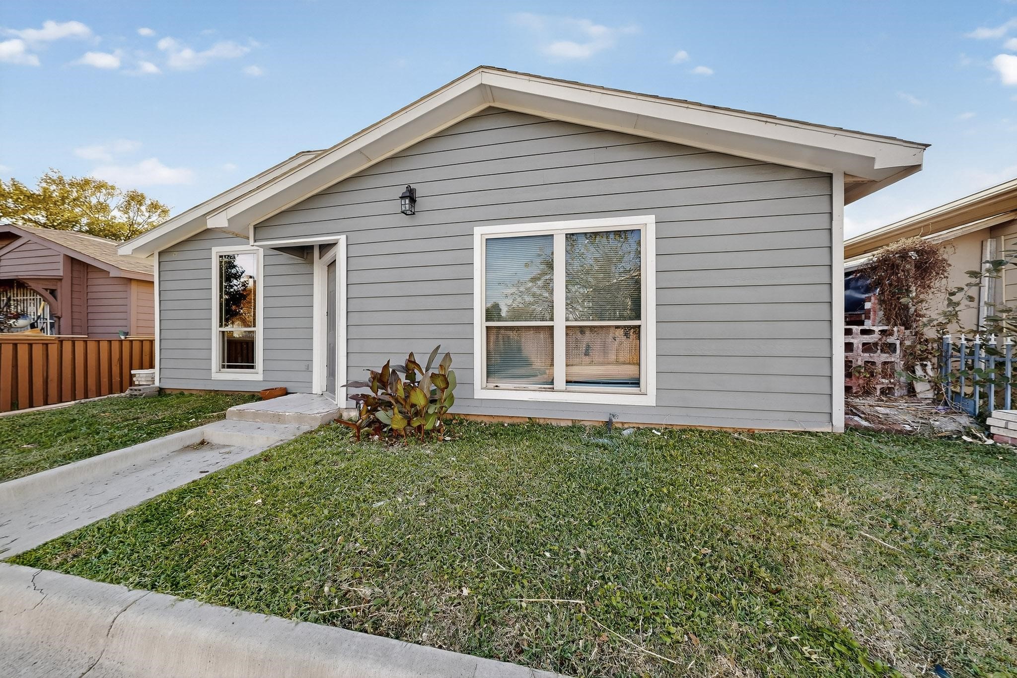 2007 Red Cloud Drive Dallas TX 75217