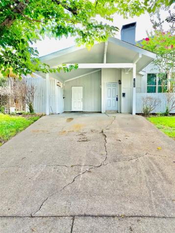 2630 Nina Circle Grand Prairie TX 75052