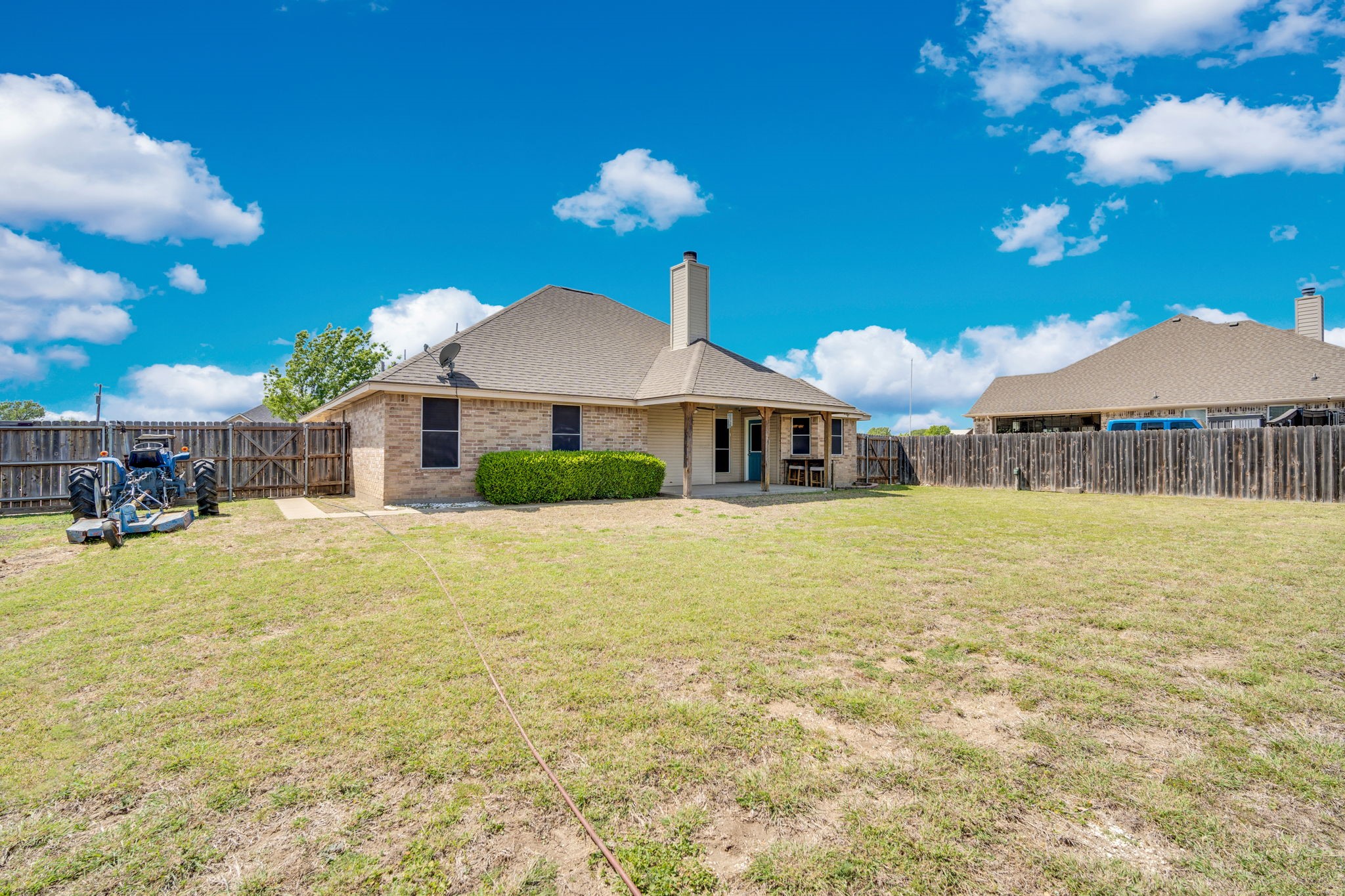 904 Martin Italy TX 76651