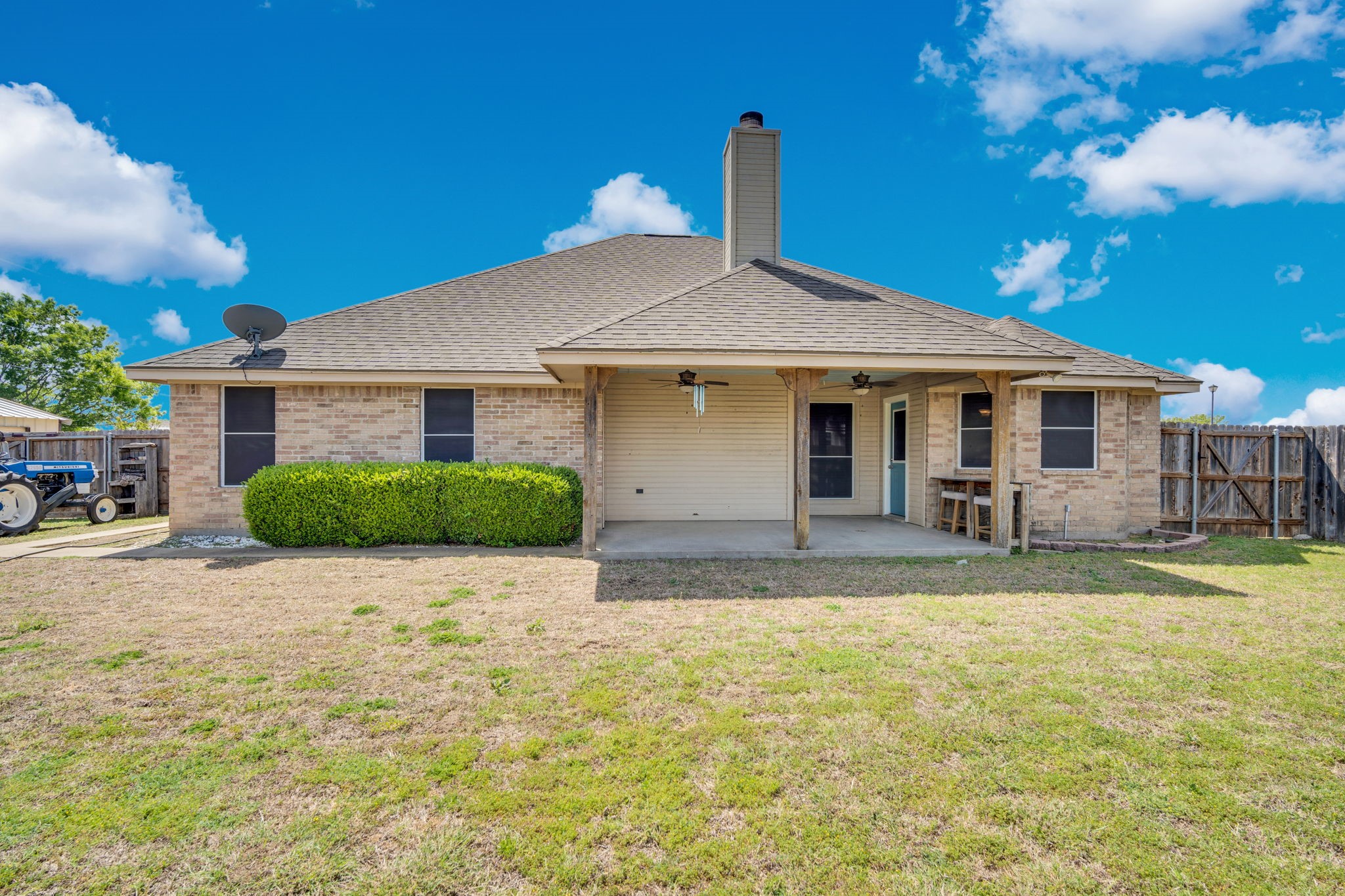 904 Martin Italy TX 76651