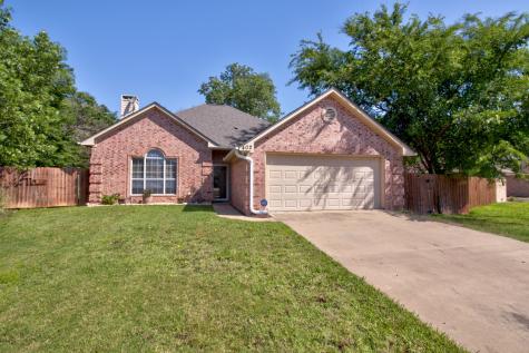 402 Willow Road Aubrey TX 76227