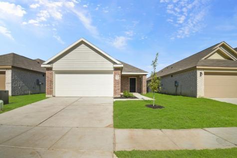 1710 Luke Street Ennis TX 75119