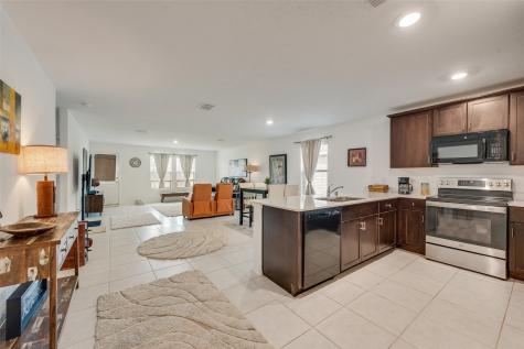 712 Odlozil Lane Ennis TX 75119