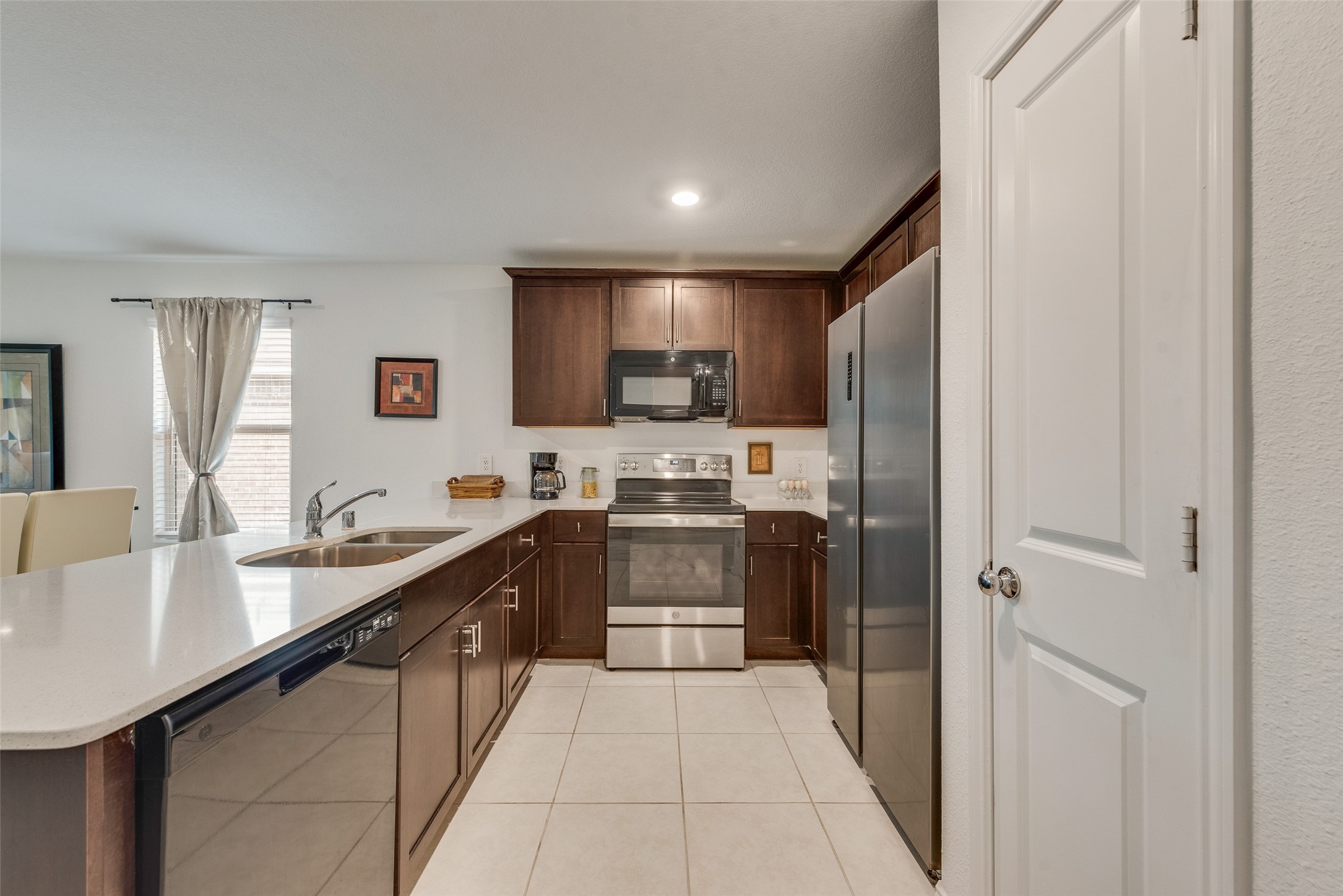 712 Odlozil Lane Ennis TX 75119