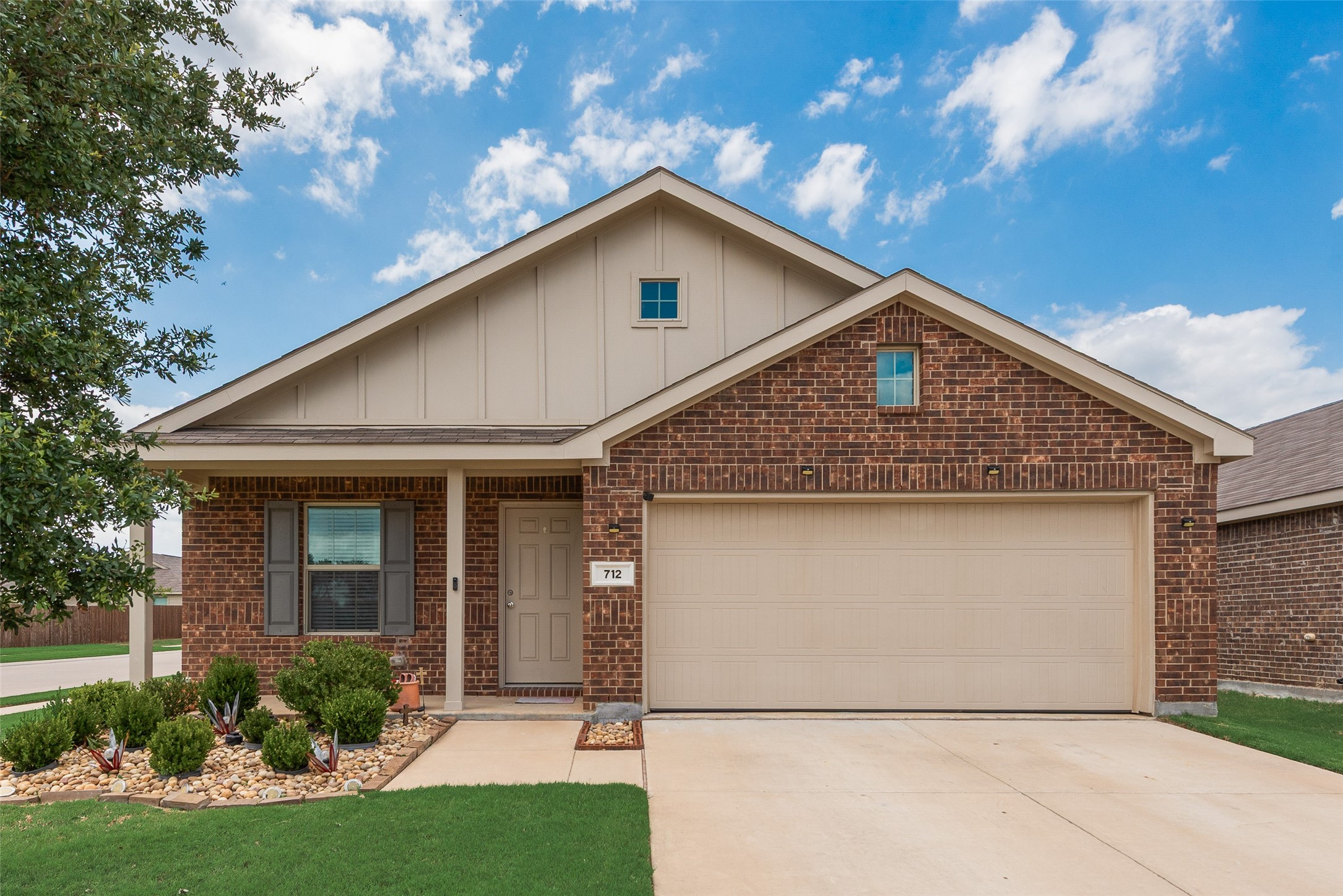712 Odlozil Lane Ennis TX 75119