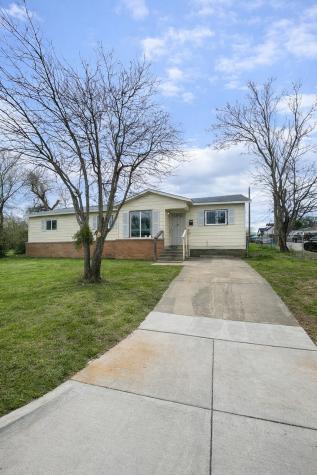 1413 Lindsey Street Fort Worth TX 76105