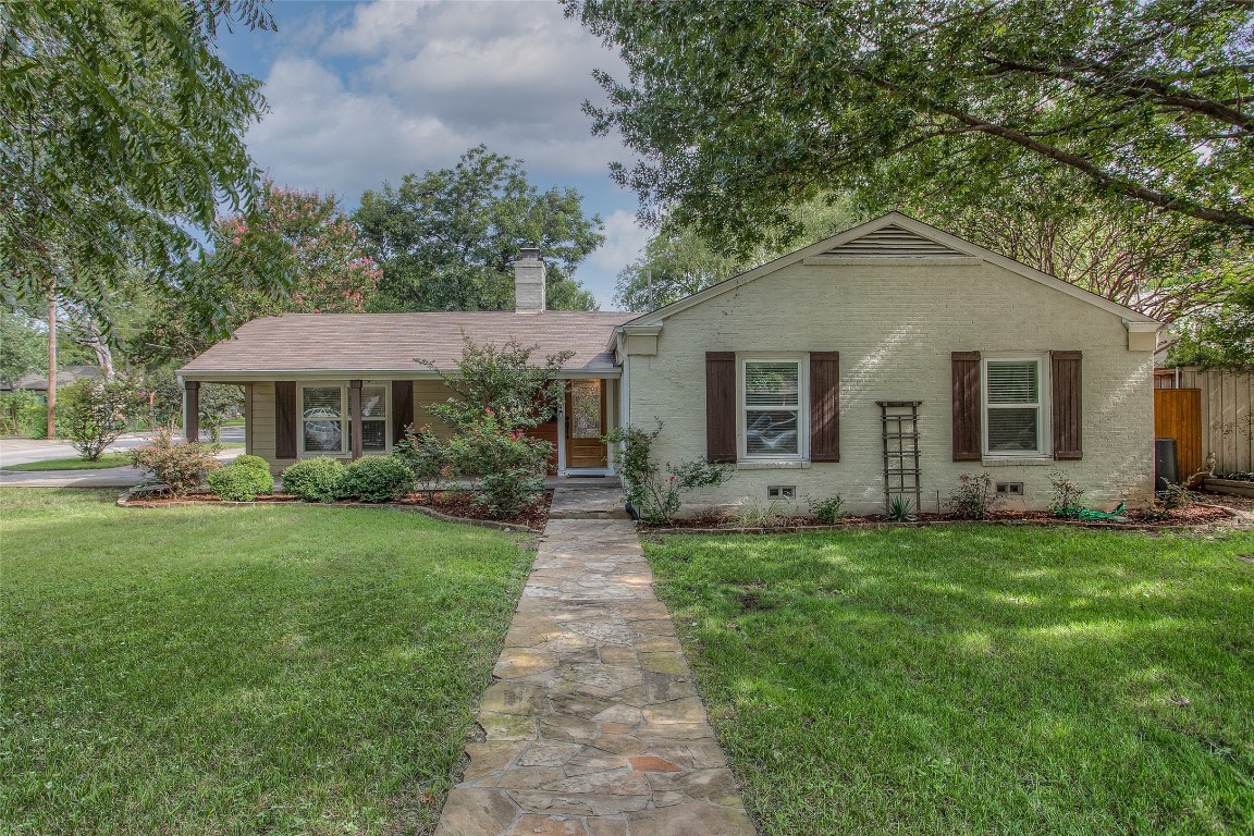 6344 Locke Avenue Fort Worth TX 76116