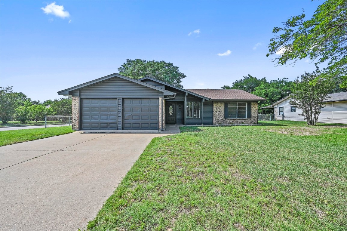 809 Lisa Lane Cedar Hill TX 75104