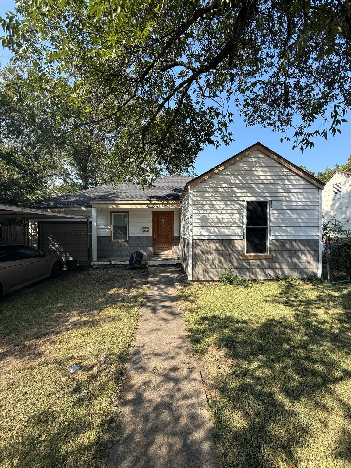 1650 Ash Street Grand Prairie TX 75050