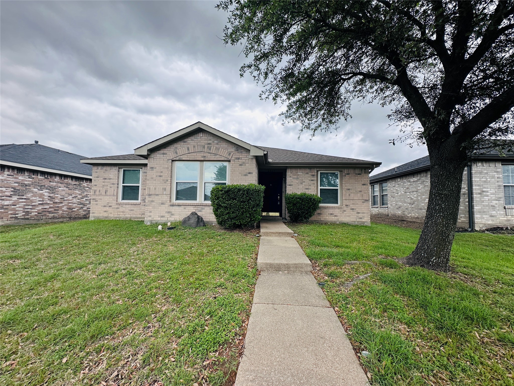 2463 Marimont Lane Lancaster TX 75134