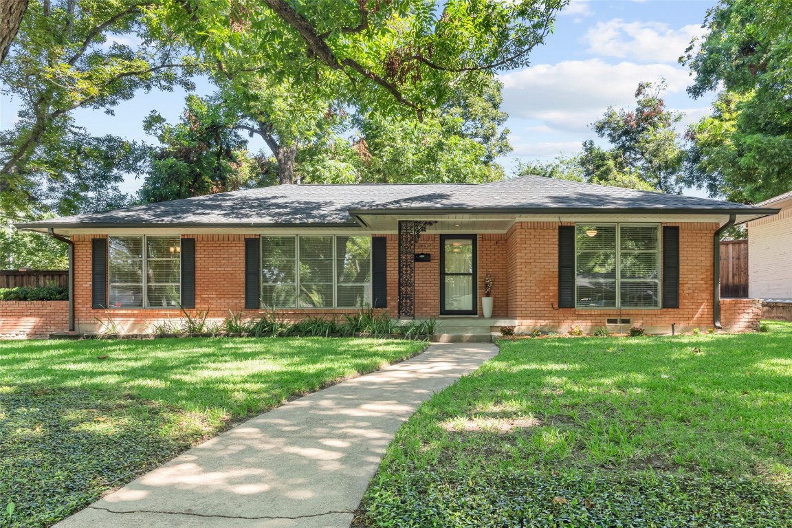9805 Lanshire Drive Dallas TX 75238