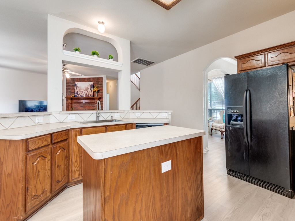 8001 Glenside Drive Rowlett TX 75089