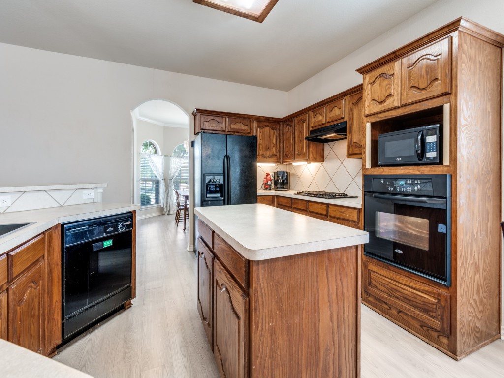 8001 Glenside Drive Rowlett TX 75089