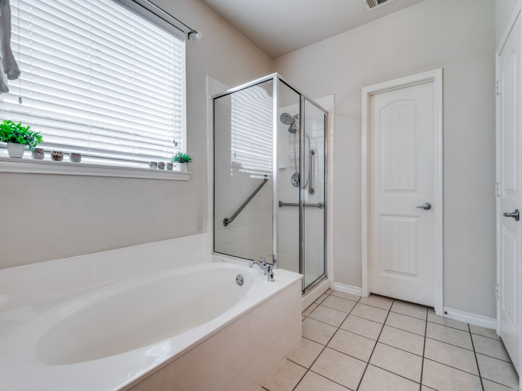 8001 Glenside Drive Rowlett TX 75089