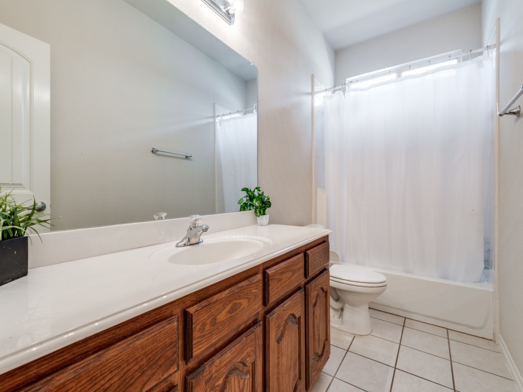 8001 Glenside Drive Rowlett TX 75089