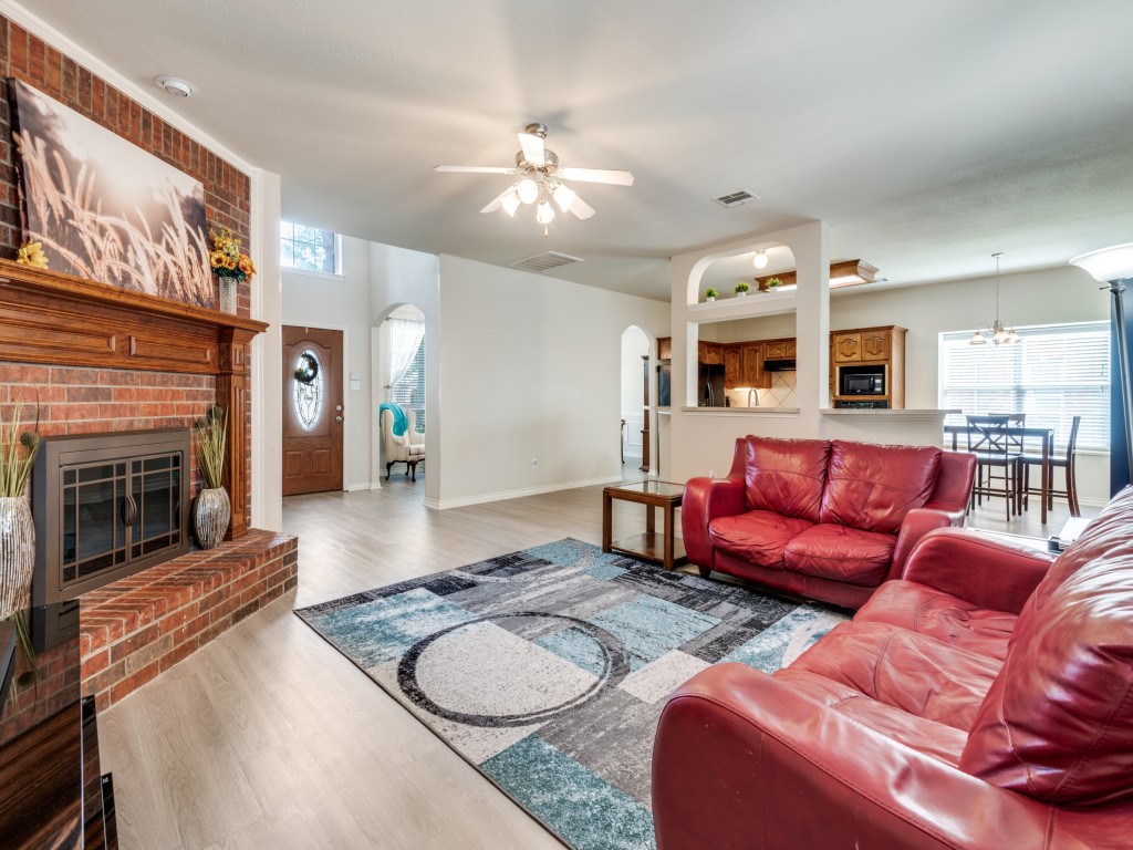 8001 Glenside Drive Rowlett TX 75089