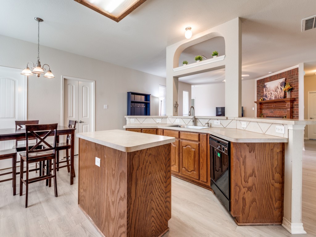 8001 Glenside Drive Rowlett TX 75089