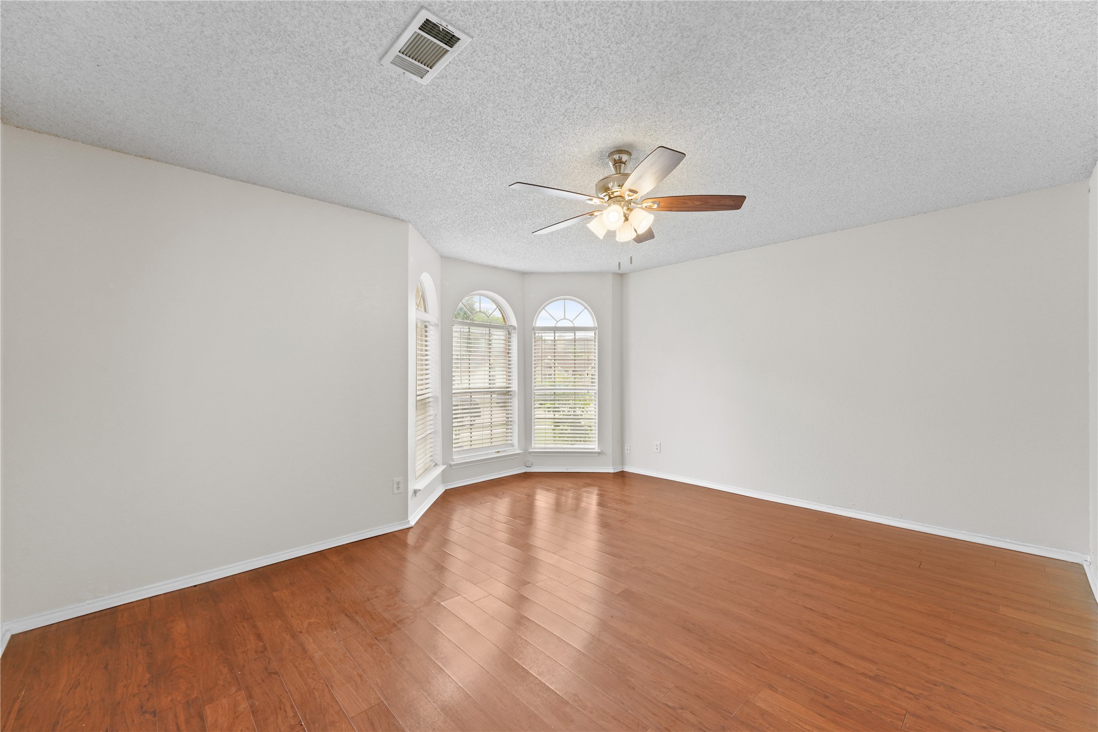 1521 Curtis Lane Cedar Hill TX 75104